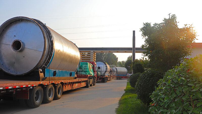 油泥熱解設(shè)備裝車(chē)發(fā)貨 (2) 油泥熱解設(shè)備裝車(chē)發(fā)貨